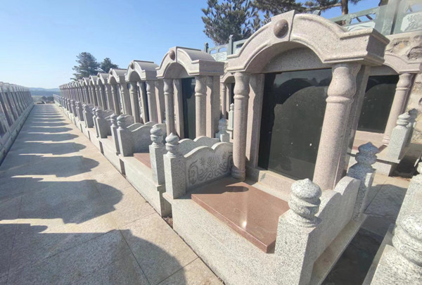 ��ɫ������